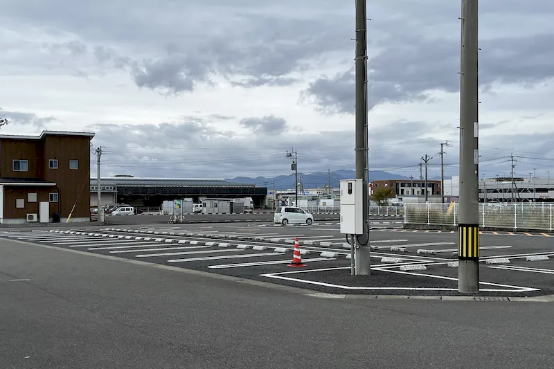 【ダイナム宮崎昭栄店ゆったり館｜割引キャンペーン実施中】キッチンカー出店やプロモーションイベントに最適なアミューズメント施設のイベントスペース