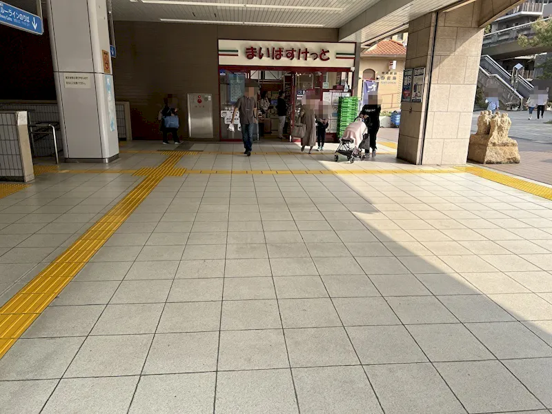 【横浜市営地下鉄ブルーライン中川駅｜割引キャンペーン実施中】各種プロモーションやサンプリングに最適な改札外1階出口前のイベントスペースの画像5