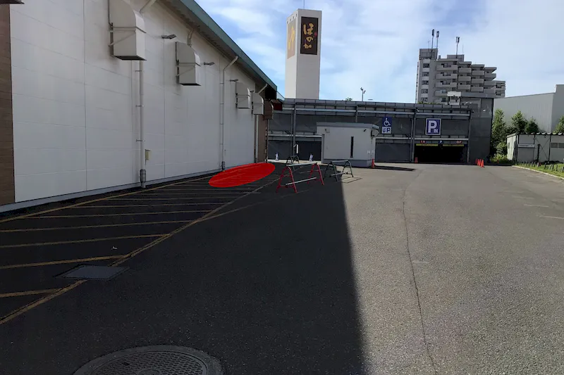【ダイナム北海道札幌清田店ゆったり館｜割引キャンペーン実施中】キッチンカーや各種プロモーションに最適なアミューズメント施設のイベントスペース（駐車場）