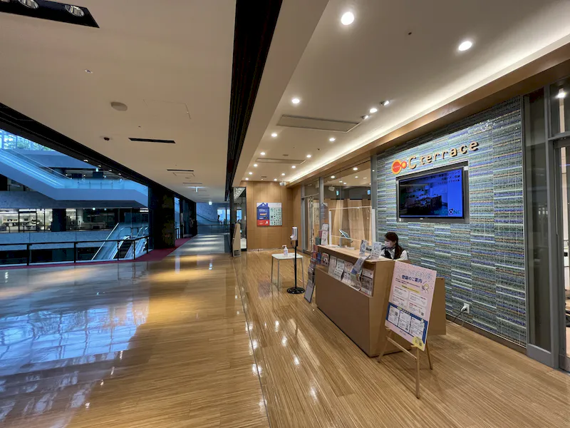 外観(グランフロント大阪北館の吹き抜けに面しています)