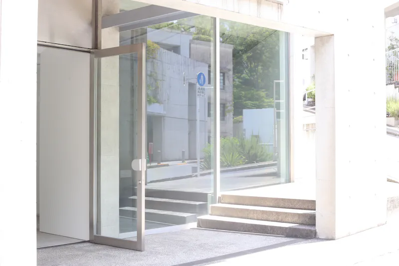 【seeen｜表参道駅4分】安藤忠雄設計・表参道ヒルズ裏の2層ホワイトキューブスペース