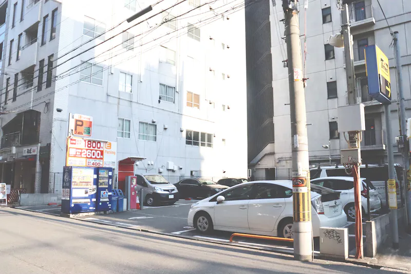 【心斎橋駅5分】展示会・ポップアップストア・撮影に最適、路面に面したホワイトを基調としたスペース