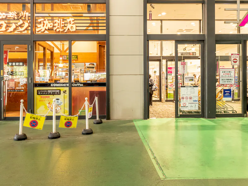 【イオン東雲店】プロモーションに最適な商業施設1F駐車場入口前のイベントスペースの画像5