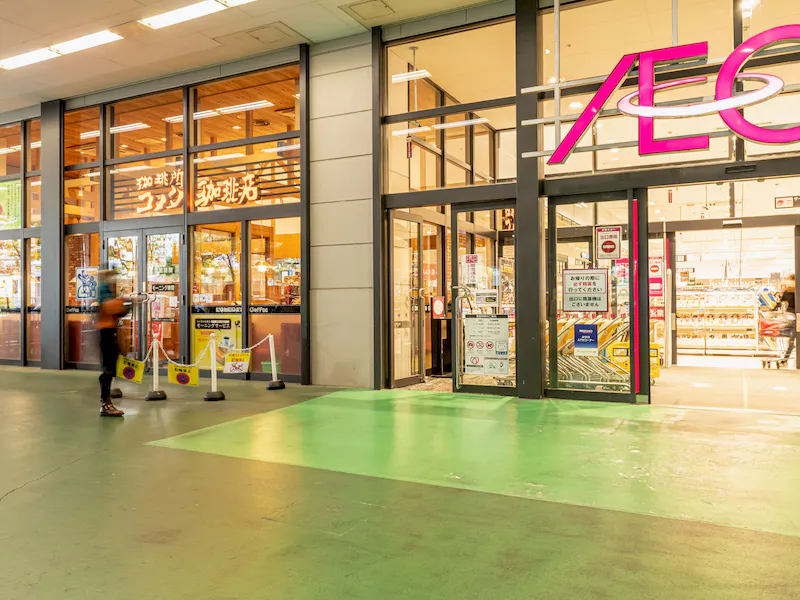 【イオン東雲店】プロモーションに最適な商業施設1F駐車場入口前のイベントスペースの画像4