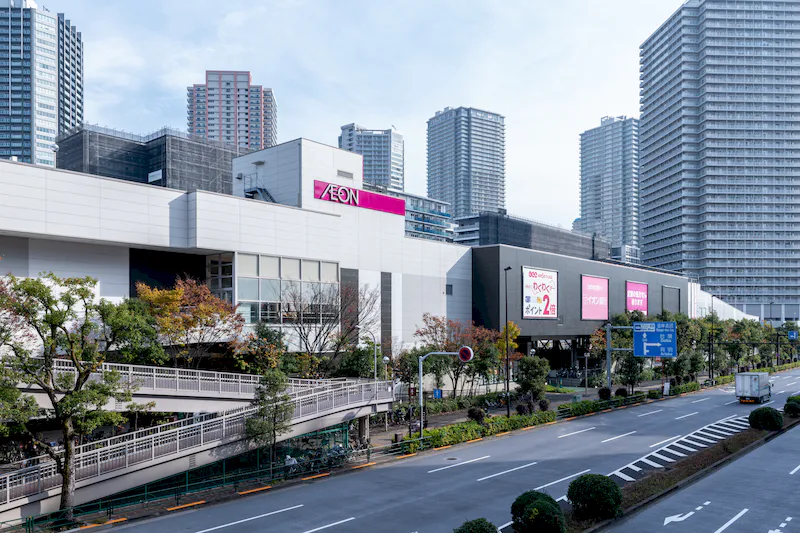 【イオン東雲店】プロモーションに最適な商業施設1F駐車場入口前のイベントスペースの画像3
