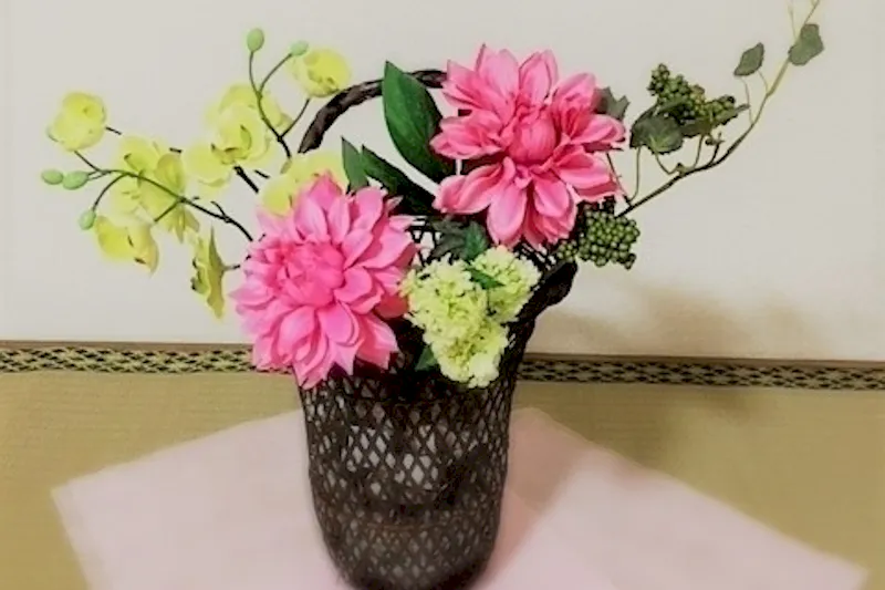 町家の床の間の華