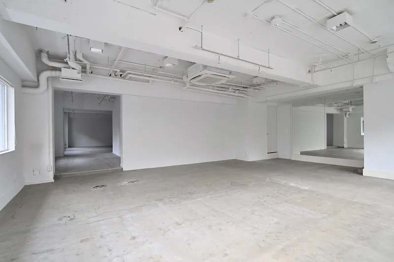 【代官山｜渋谷駅8分｜UPPER STUDIO】自然光が入る贅沢なクリエイティブスペース