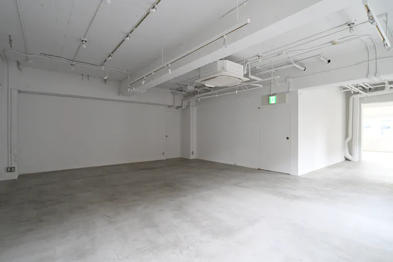 【代官山｜渋谷駅8分｜UPPER STUDIO】自然光が入る贅沢なクリエイティブスペース