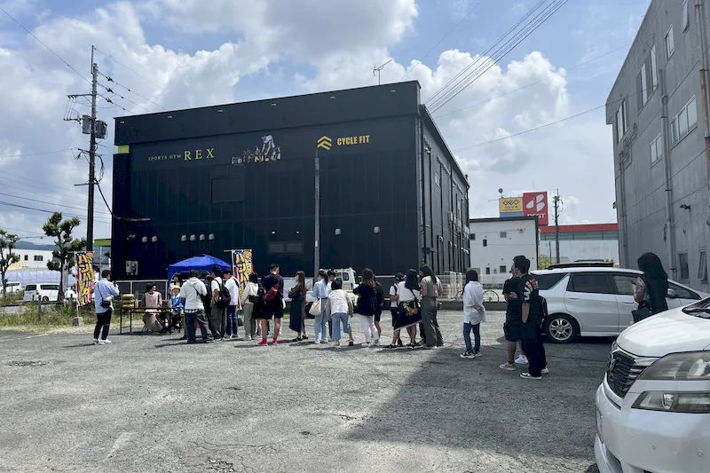 【久留米ICから1分】キッチンカーなどに適した大型交差点の近くにある駐車場スペース
