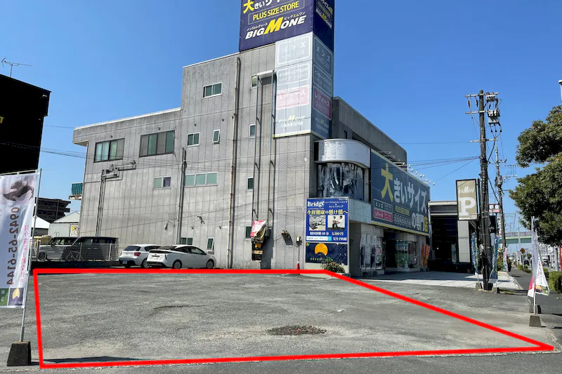 【久留米ICから1分】キッチンカーなどに適した大型交差点の近くにある駐車場スペース