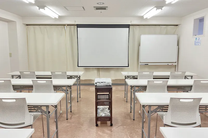 【高崎白銀ビル貸会議室】第四会議室（34㎡） 最大24名収容・設備無料｜販売利用OKの画像