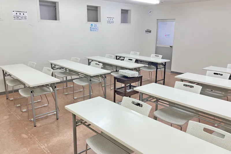 【高崎白銀ビル貸会議室】第四会議室（34㎡） 最大24名収容・設備無料｜販売利用OK