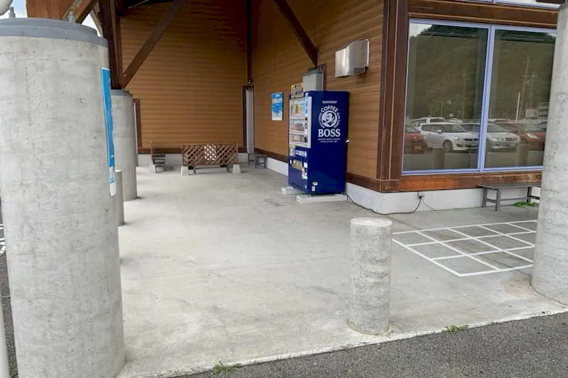 【ダイナム兵庫篠山店｜割引キャンペーン実施中】物販やプロモーションイベントの開催に最適なアミューズメント施設のイベントスペース（駐車場前）