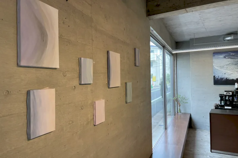 【学芸大学駅3分】ポップアップストアや展示会場、撮影に最適な自然光差し込む無機質カフェ