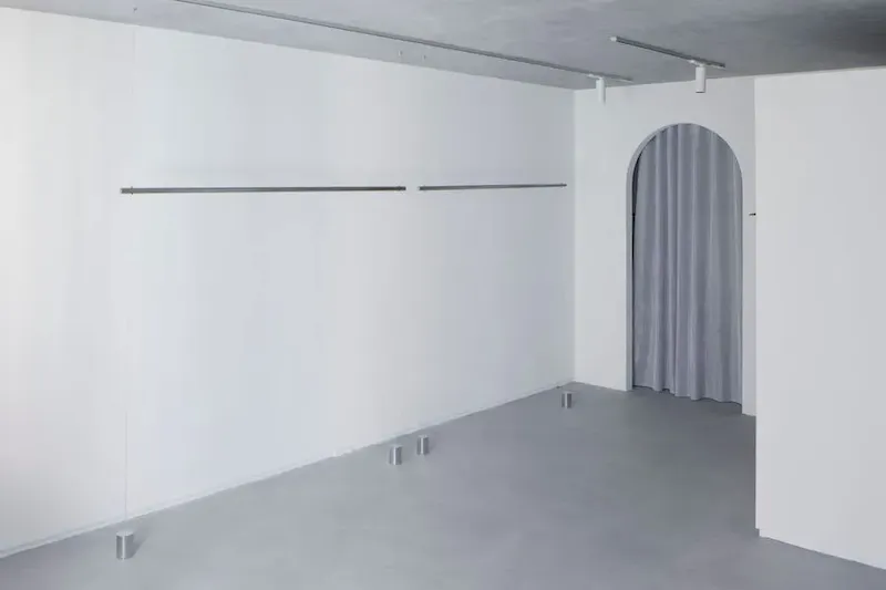 【北参道/原宿/千駄ヶ谷】展示会やポップアップ、撮影に最適な白とコンクリ壁と床を基調とした明るいイベントスペース