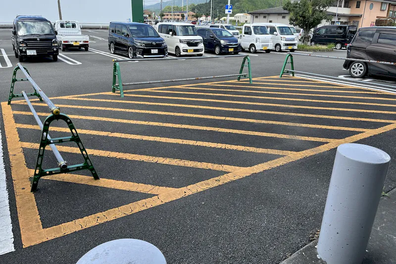 【ダイナム高知宿毛店｜割引キャンペーン実施中】キッチンカーに最適なアミューズメント施設のイベントスペース(店舗駐車場）
