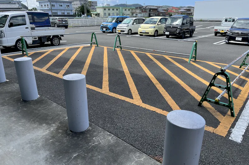 【ダイナム高知宿毛店｜割引キャンペーン実施中】キッチンカーに最適なアミューズメント施設のイベントスペース(店舗駐車場）