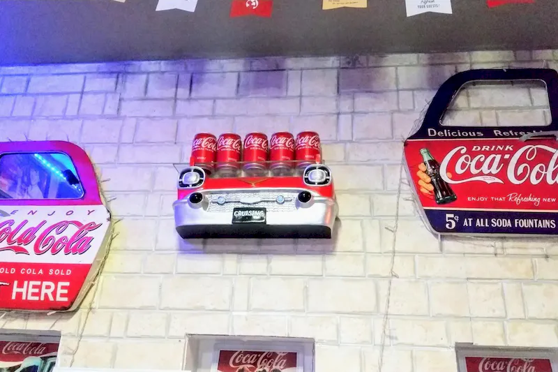 【古河市】撮影や飲食を伴うイベントに利用可能なこだわりインテリアのカフェレンタルスペース