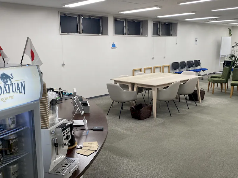 【鷺沼駅1分】アート系の展示会やアパレルの展示販売会に最適な白基調で彩光が魅力のアートギャラリースペースの画像4