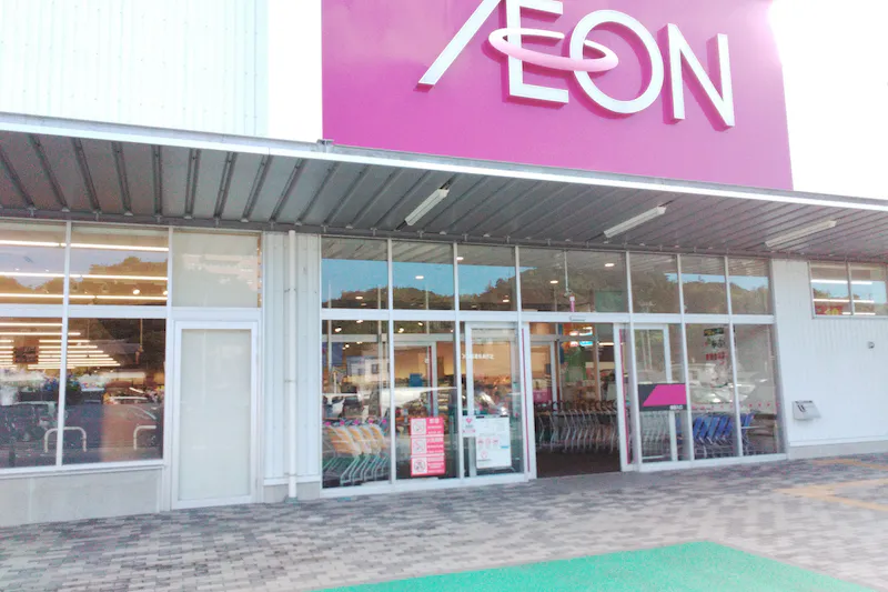 【イオンなかま店（福岡県）】店頭軒下（花屋側）催事スペース