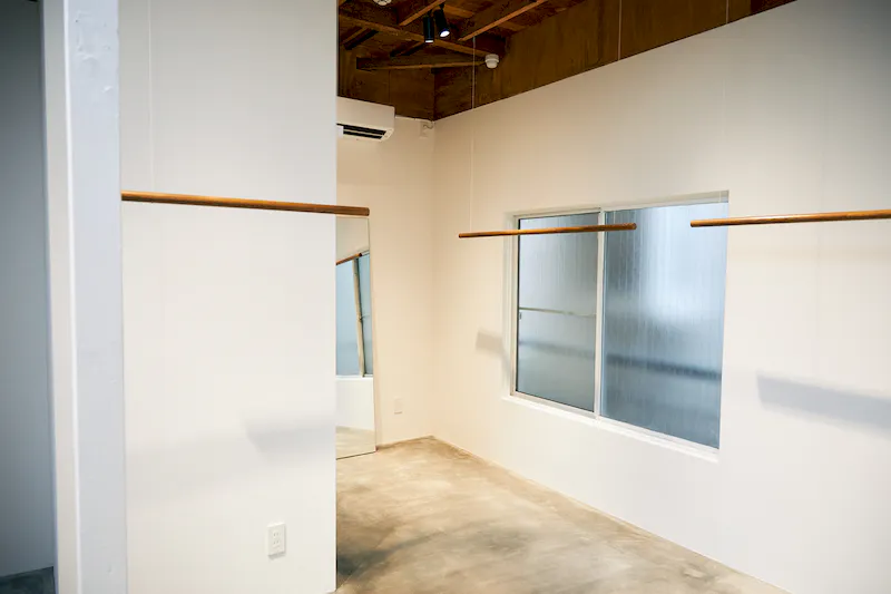 【明治神宮前（原宿）駅10分】アパレルの展示販売会や個展、グループ展等のアート展、ポップアップストアに最適な和モダンなレンタルスペース