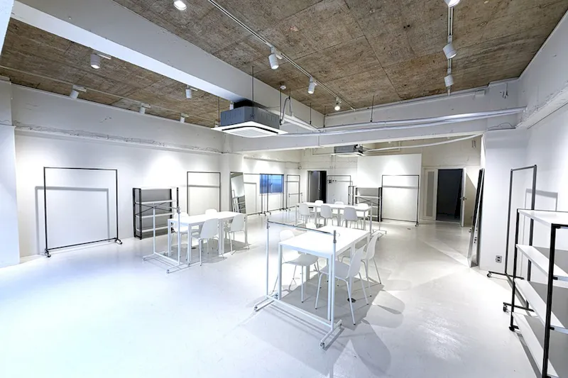 【心斎橋駅5分】大窓から自然光採光！充実した無料備品と控室完備のイベントスペース