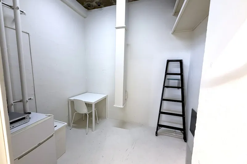 【心斎橋駅5分】大窓から自然光採光！充実した無料備品と控室完備のイベントスペース