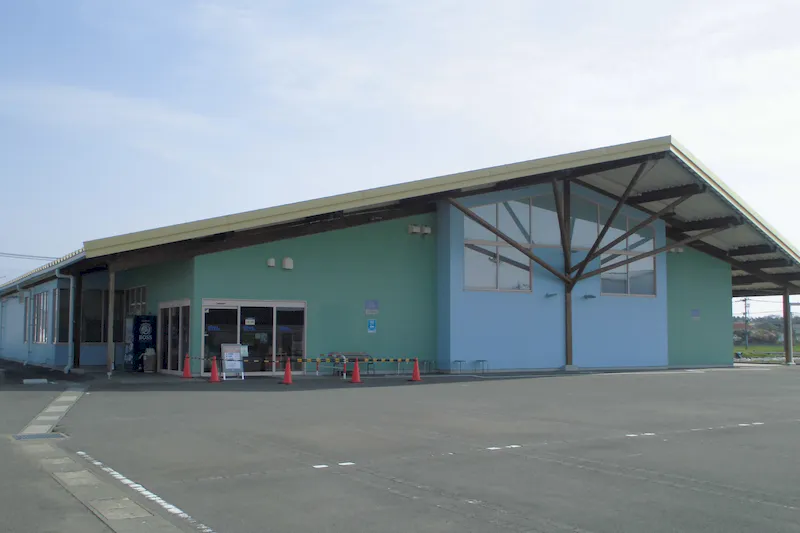 【ダイナム宮崎日向財光寺店ゆったり館｜割引キャンペーン実施中】キッチンカー出店やプロモーションイベントに最適なアミューズメント施設のイベントスペース