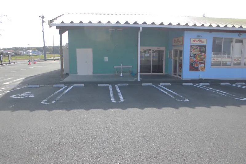 【ダイナム宮崎日向財光寺店ゆったり館｜割引キャンペーン実施中】キッチンカー出店やプロモーションイベントに最適なアミューズメント施設のイベントスペース
