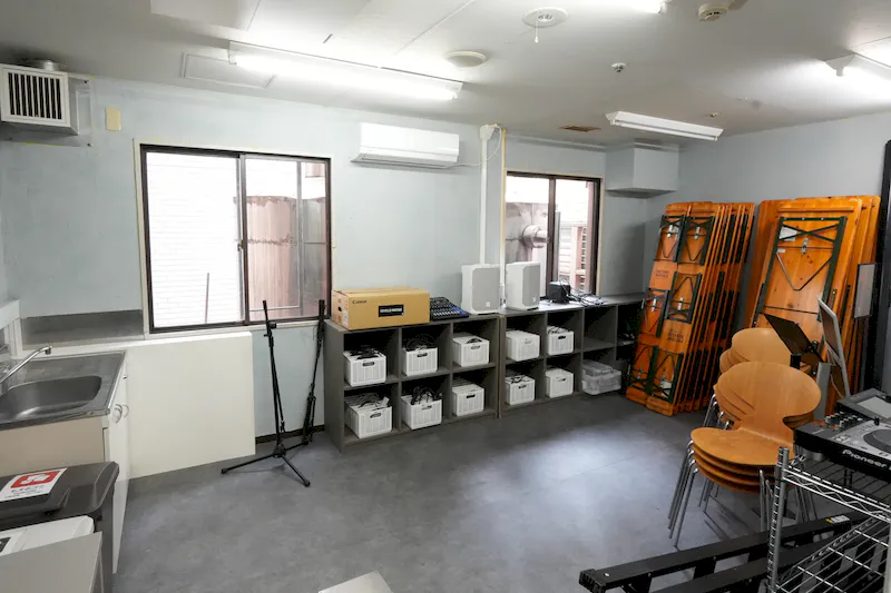 【新宿駅徒歩3分】展示・POPUP・DJイベント対応｜都市のカルチャーが交差する多機能レンタルスペース