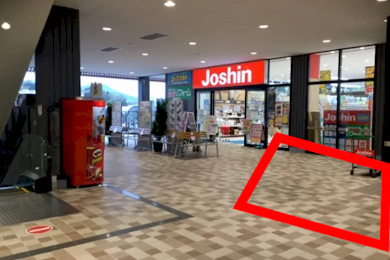 【イオンタウン川西】ポップアップストアやセールスプロモーションに適した2階エレベーター中央のイベントスペースの画像