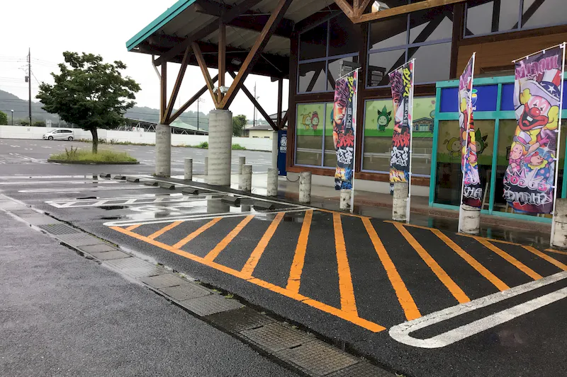 【ダイナム群馬渋川店ゆったり館｜割引キャンペーン実施中】キッチンカー出店やプロモーションイベントに最適なアミューズメント施設のイベントスペース