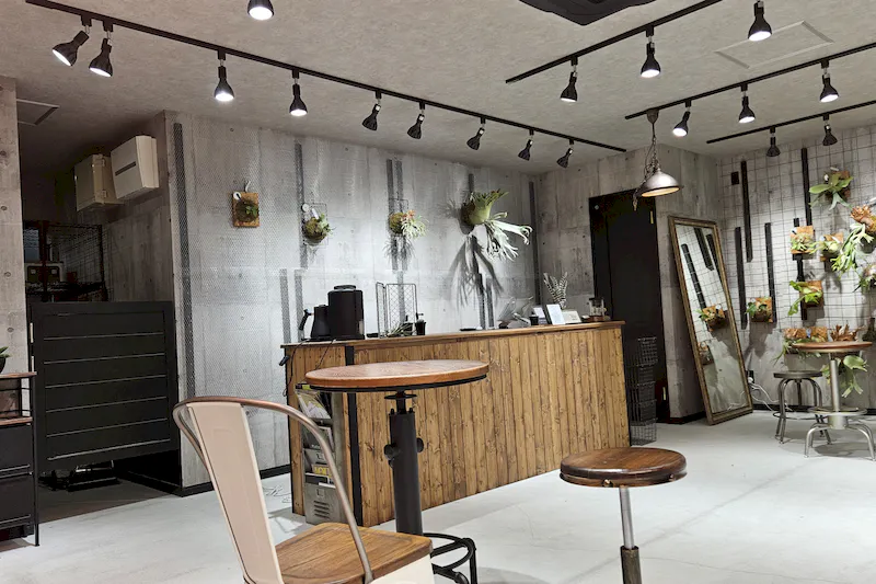 【東京都 品川区 立会川西商店街(路面店)／立会川駅1分 大井町駅徒歩15分】各種ポップアップストアや展示販売会に最適な商店街内にある植物に囲まれた路面スペース