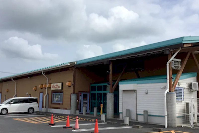 【ダイナム千葉横芝店｜割引キャンペーン実施中】キッチンカーでの出店に最適なアミューズメント施設のイベントスペース