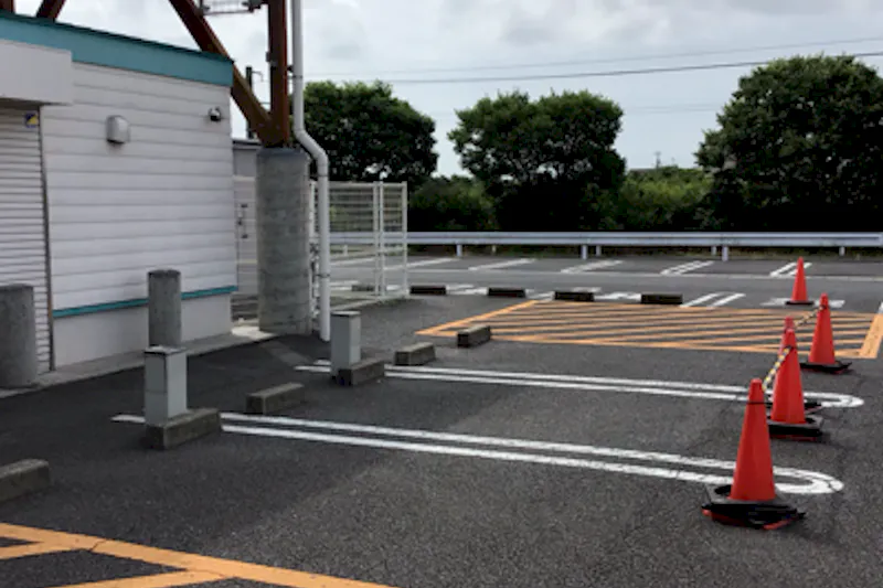 【ダイナム千葉横芝店｜割引キャンペーン実施中】キッチンカーでの出店に最適なアミューズメント施設のイベントスペース