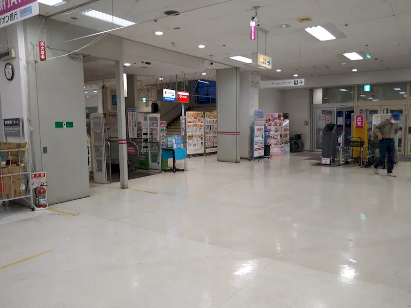 【イオン臼井店】ポップアップストアやプロモーションイベントに適した食品レジ側エスカレーター上り口イベントスペースの画像3
