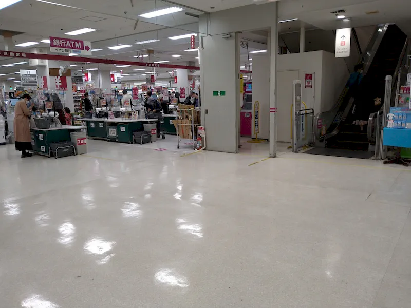 【イオン臼井店】ポップアップストアやプロモーションイベントに適した食品レジ側エスカレーター上り口イベントスペースの画像4