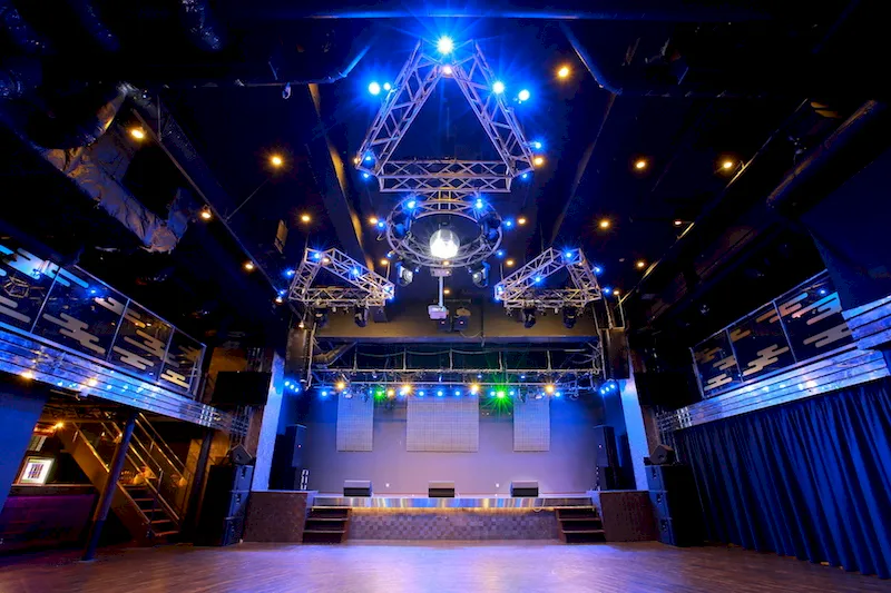 【秋葉原駅3分】無観客・LIVE配信に最適！クローズドイベントに適したステージや特殊照明設備のある大型スペース(7F)