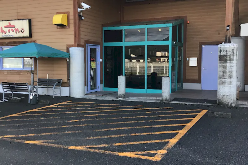 【ダイナム鹿児島大口店｜割引キャンペーン実施中】キッチンカー出店やプロモーションイベントに最適なアミューズメント施設のイベントスペース