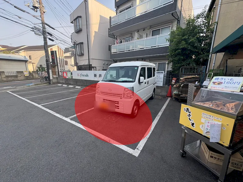 【K-fresh新井店】キッチンカーや販促プロモーションに最適な入口近くの駐車場スペースの画像1