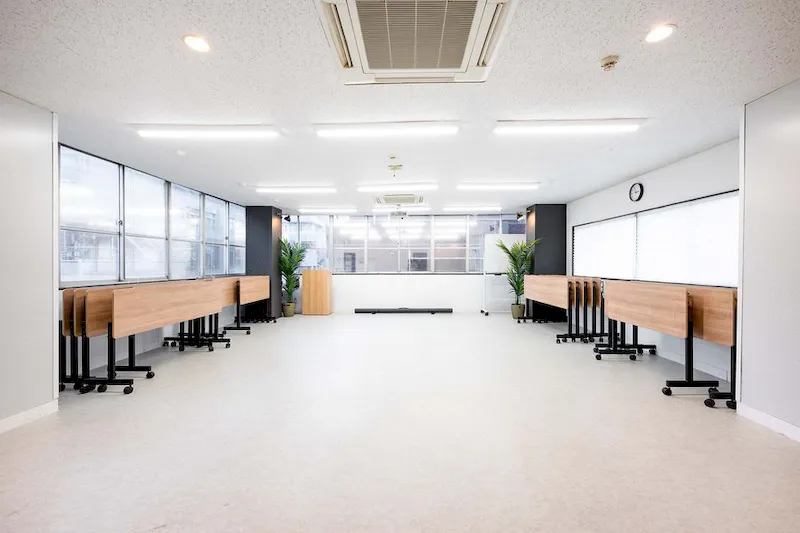 【神田駅1分】展示会、販売会にも適した70㎡ の広いレンタルスペース