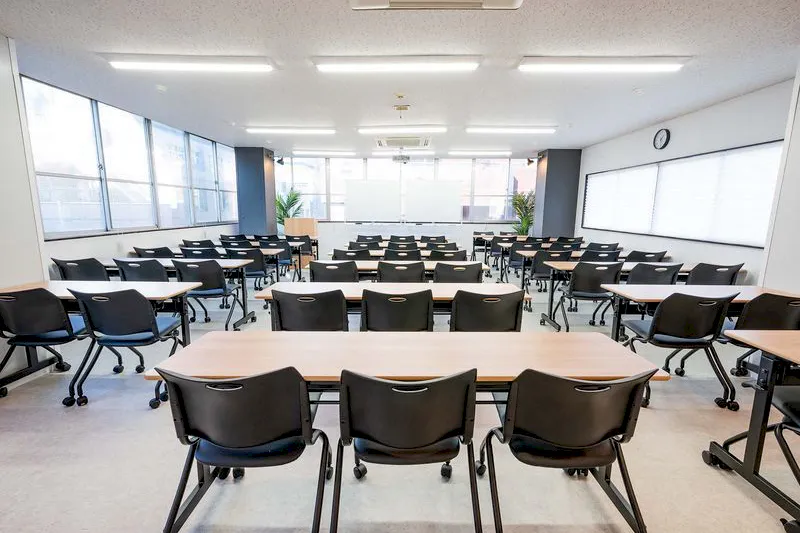 【神田駅1分】展示会、販売会にも適した70㎡ の広いレンタルスペース