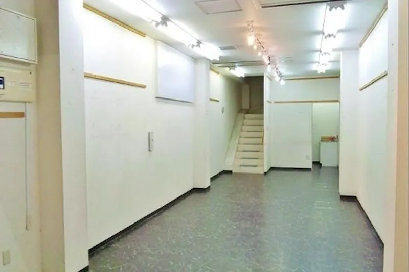  【新小岩駅3分】新小岩ルミエール商店街にある路面の貸店舗③