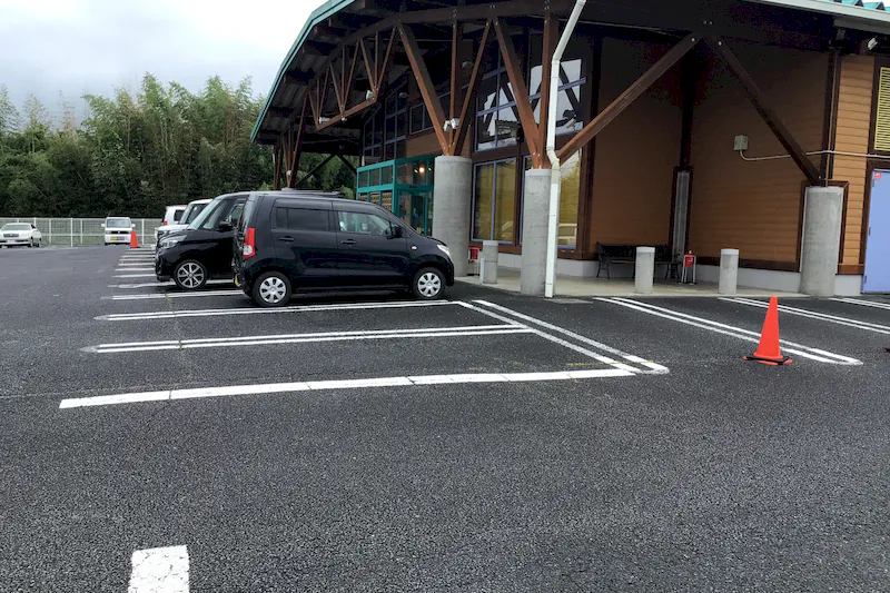 【ダイナム茨城岩瀬店｜割引キャンペーン実施中】キッチンカー出店やプロモーションイベントに最適なアミューズメント施設の駐車場スペース