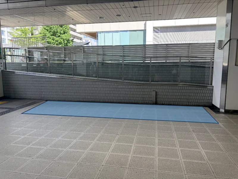 【横浜市営地下鉄ブルーラインセンター北駅】各種プロモーションや物販、食物販のポップアップストアに最適な人通りの多い改札外イベントスペースの画像3