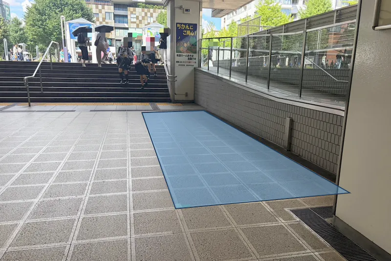 【横浜市営地下鉄ブルーラインセンター北駅】各種プロモーションや物販、食物販のポップアップストアに最適な人通りの多い改札外イベントスペース