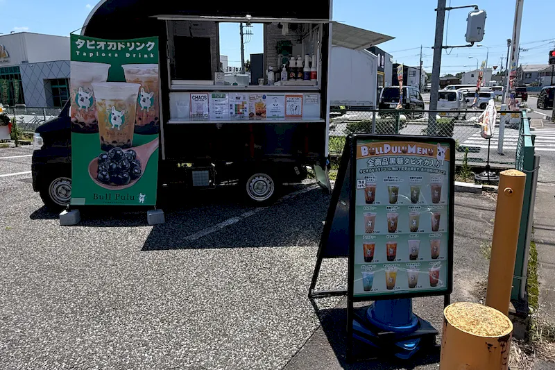 【ダイナム戸ヶ崎店｜割引キャンペーン実施中】キッチンカー出店やプロモーションイベントに最適なアミューズメント施設駐車場内のスペース①