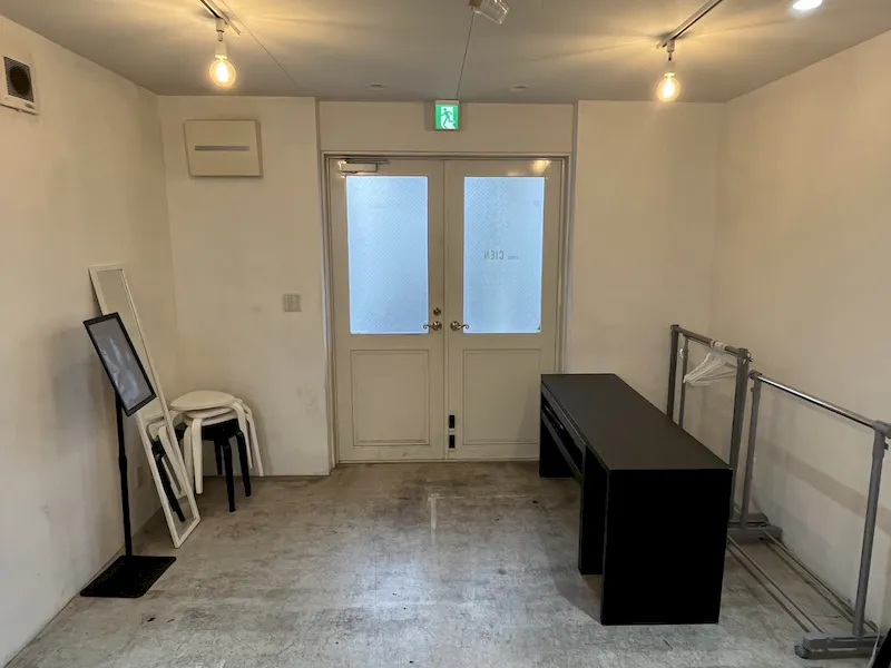 【明治神宮前駅5分】ポップアップストアや展示会に適した白を基調としているレンタルスペースの画像5