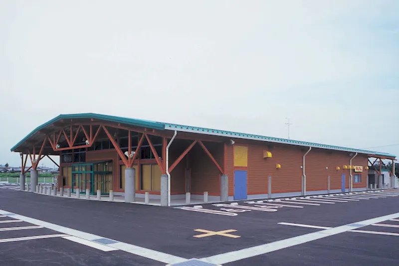 【ダイナム岐阜養老店｜割引キャンペーン実施中】キッチンカーやプロモーションに最適なアミューズメント施設のイベントスペース