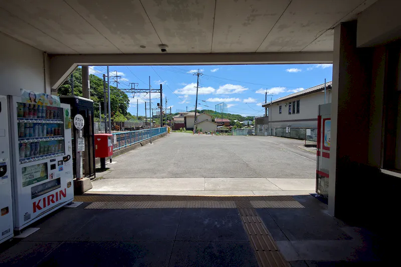 【木幡駅】物販やプロモーションに最適　自動車の乗り入れが可能な改札外駅前広場イベントスペース
